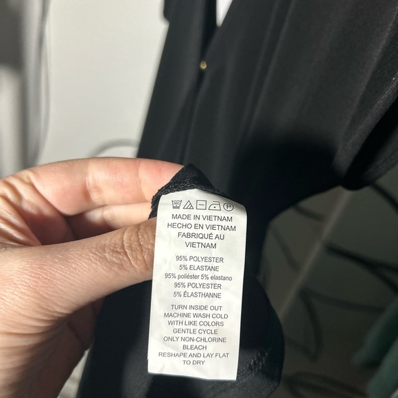 Michael Kors NWT Black Dress Faux Wrap with Gold Detail On Hip, Size XS - Picture 4 of 5